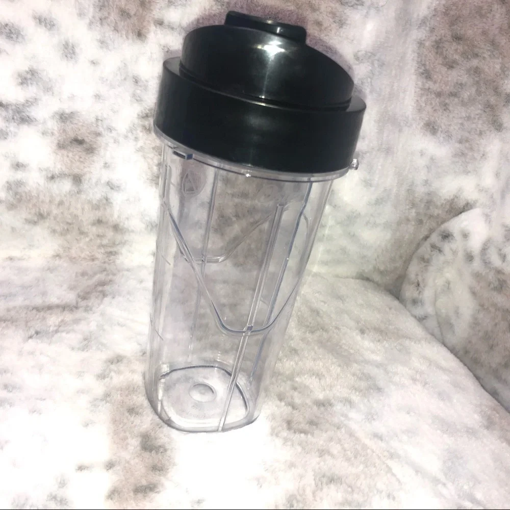 Oster Clear Tumbler with‎ Black Lid 24oz BPA Free